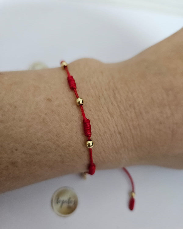 Pulsera 7 nudos, bolitas 3mm y dije Virgen