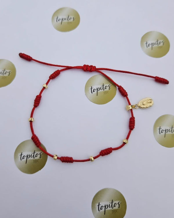 Pulsera 7 nudos con bolas 3mm diamantadas y dije virgen silueta