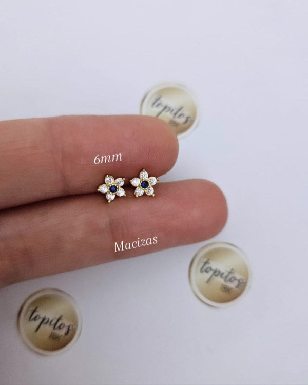 Topos Flores 6mm macizas, zircon azul oscuro