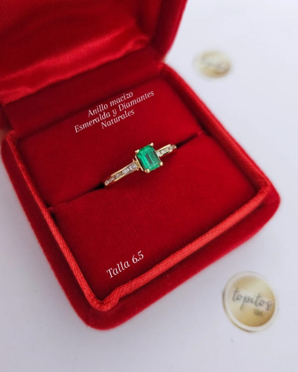 Anillo macizo, Esmeralda y Diamantes Naturales, talla 6.5, Oro 18k ley 750