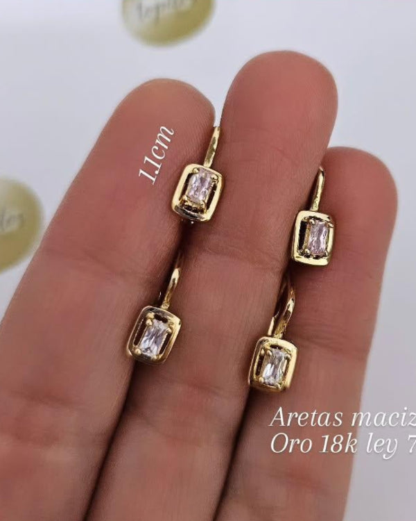 Aretas 1.1cm macizas, zircones suizos, oro 18k ley 750