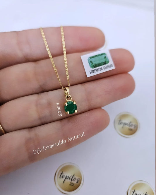Dije macizo con Esmeralda Natural, caja tipo Cartier 5.2mm
